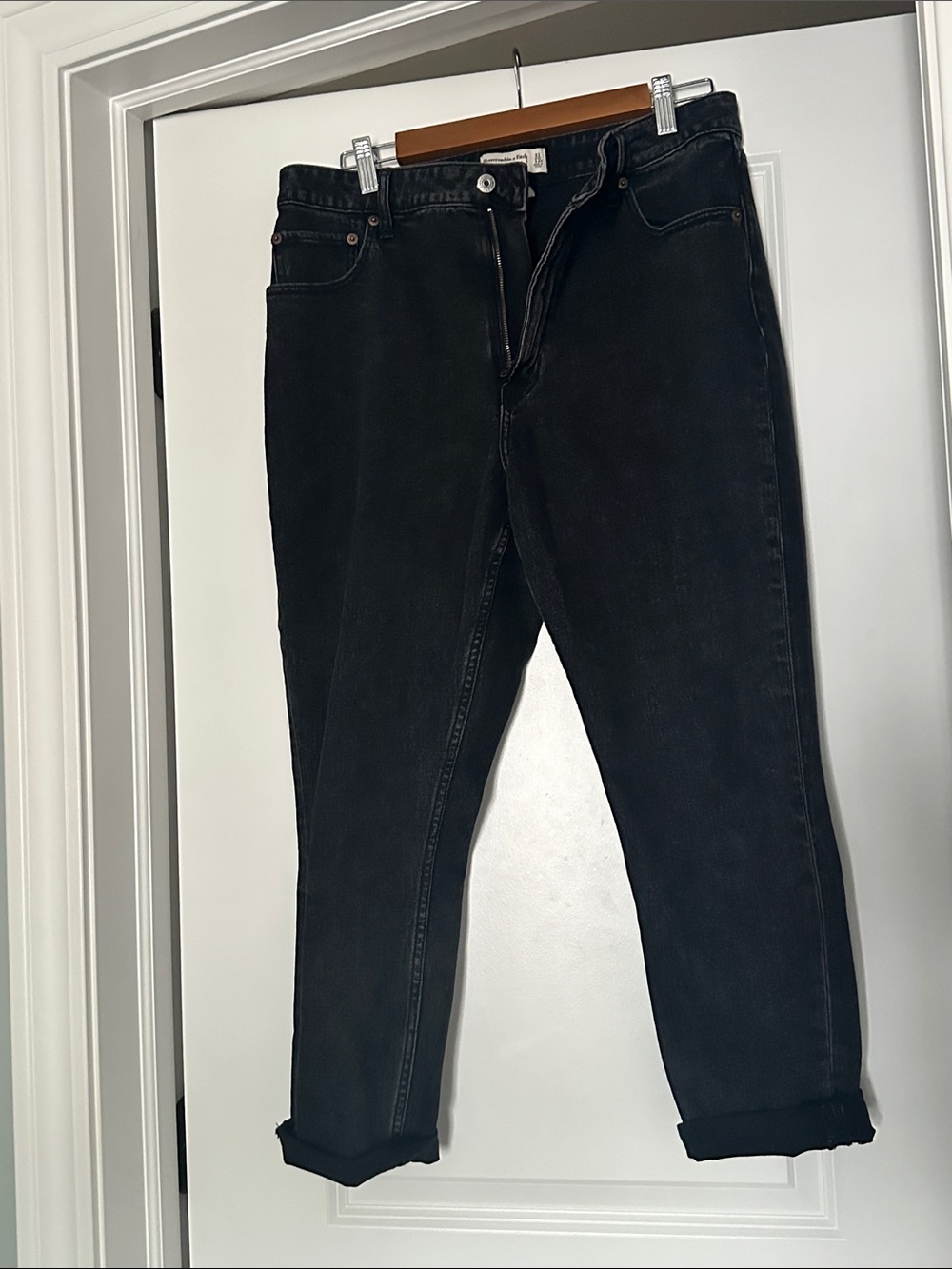Black Women's High-Rise Straight Jeans - curve love